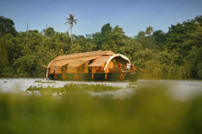 Spice Coast Cruises - Houseboat